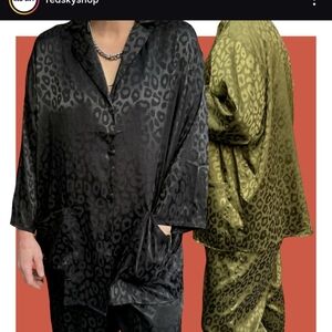 RED SKY Rich Auntie Top